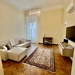Contesso Luxury Apartment *