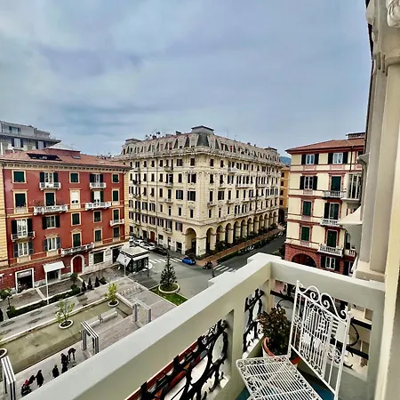 Contesso Luxury Appartement *