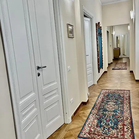 Contesso Luxury Apartment