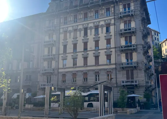 Contesso Luxury Apartment